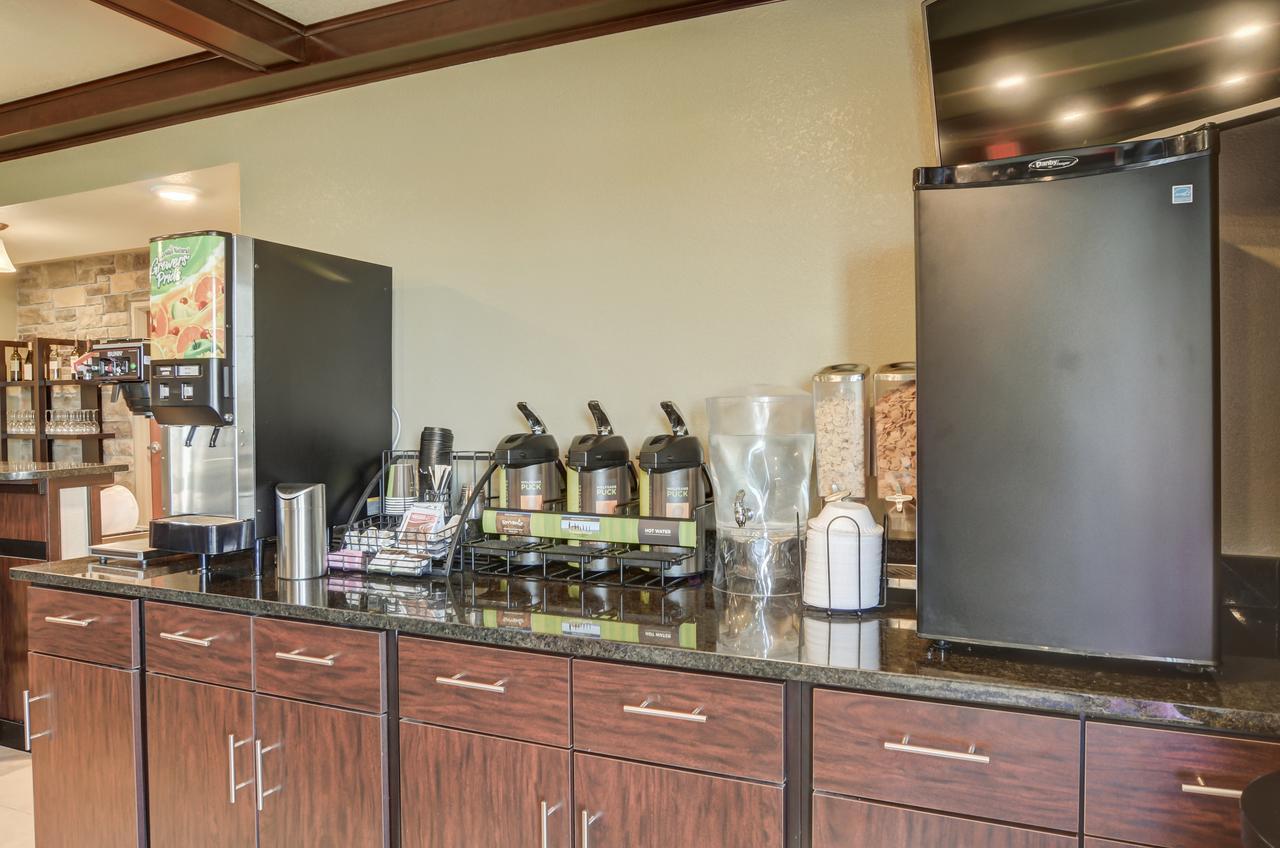Cobblestone Inn&Suites - Ord Extérieur photo