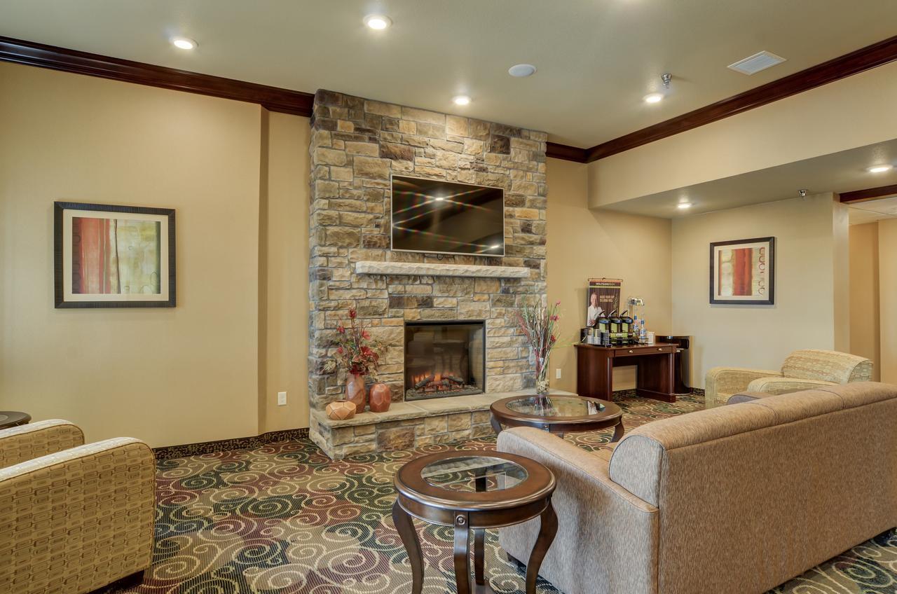Cobblestone Inn&Suites - Ord Extérieur photo