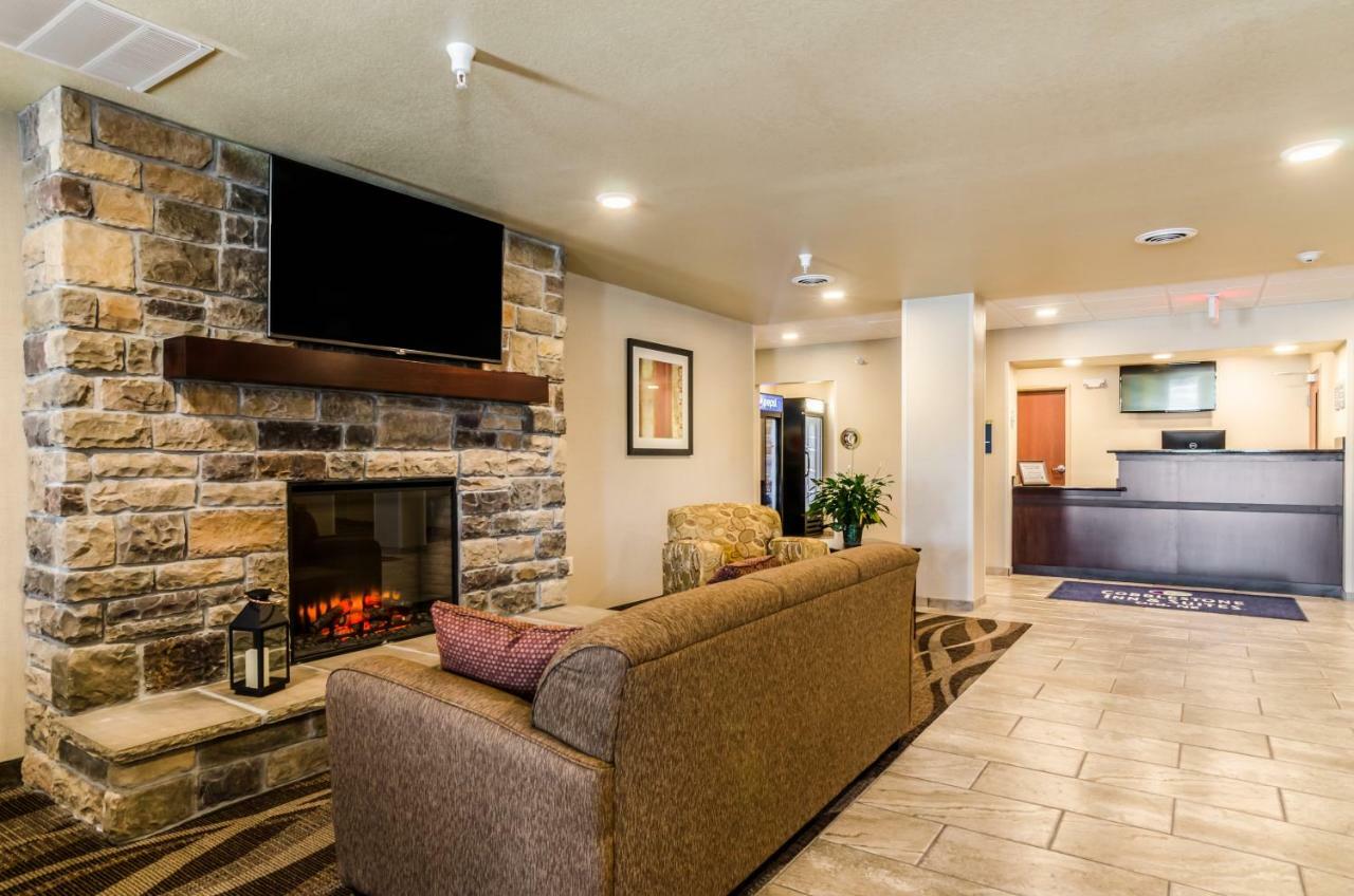 Cobblestone Inn&Suites - Ord Extérieur photo